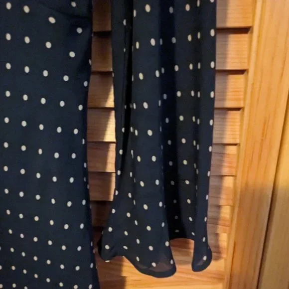 Robe - Picture 5 of 5